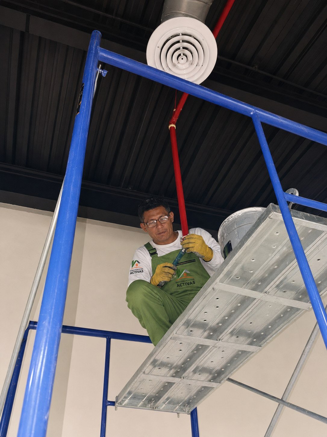 Instalación de Rociadores del Sistema Húmedo Contra Incendios